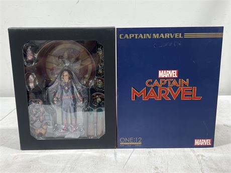 1:12 SCALE CAPTAIN MARVEL FIGURE NEW IN BOX (11” tall)