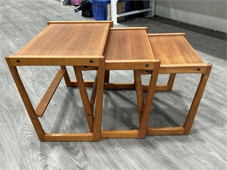 VINTAGE MADE IN DENMARK TEAK NESTING TABLES - LARGEST IS 23” X 16” X 18”