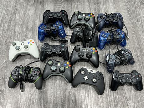 LOT OF GAMING CONTROLLERS - AS IS