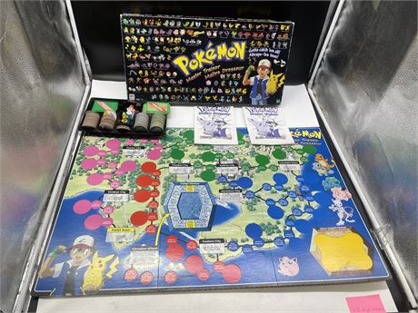 RARE 1999 POKÉMON MASTER TRAINER BOARD GAME - NEAR COMPLETE MISSING 1-2 CHIPS