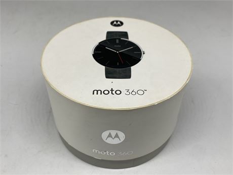MOTOROLLA MOTO 360 SMART WATCH IN BOX