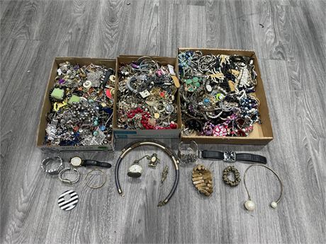 3 LARGE TRAYS OF ASSORTED COSTUME JEWELRY