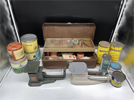 2 VINTAGE POSTAL SCALES / TACKLE BOX / MISC TINS (TINS ON THE RIGHT ARE FULL)