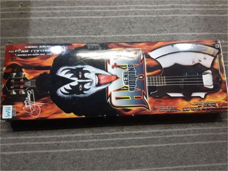 RARE - GENE SIMMONS COLLECTOR GUITAR - CIB - MINT CONDITION - WII