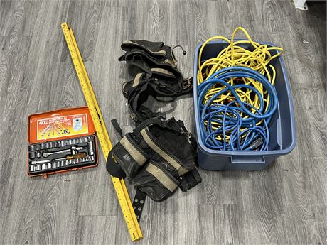 TOOLS AND HEAVY DUTY EXTENSION CORDS