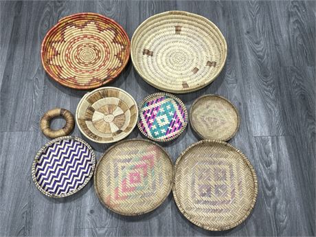 8 WOODEN TRAYS