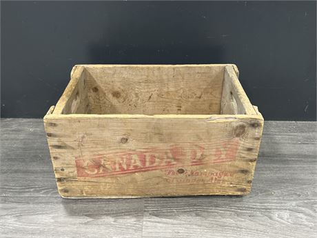 VINTAGE CANADA DRY CRATE - FITS RECORDS - 18”x12”x10”