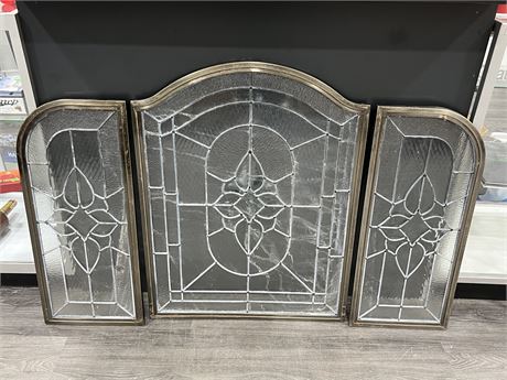 VINTAGE LEADED GLASS FIRE PLACE SCREEN - NO HINGES (Largest is 26”x34”)