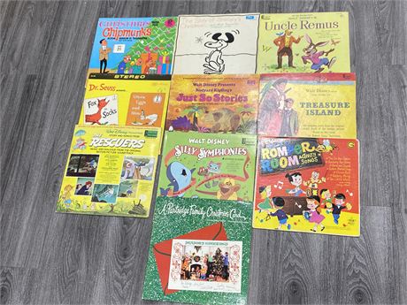10 VINTAGE CHILDRENS RECORDS - HAS SCRATCHES