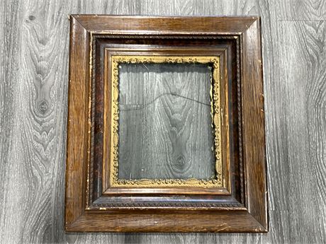 ANTIQUE PICTURE FRAME W/ORIGINAL GLASS (Frame is 19”x21”)