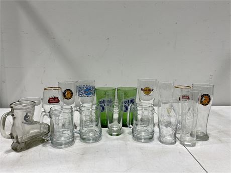 LARGE LOT OF BEER GLASSES