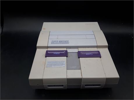 SUPER NINTENDO CONSOLE - AC PORT NEEDS REPAIRS - AS IS