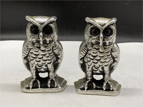 2 METAL OWL BOOKENDS (6.5” TALL)