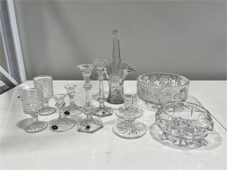 VINTAGE CRYSTAL / GLASS LOT (11 PIECES)