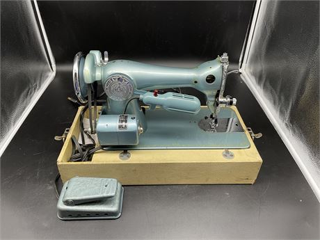 VINTAGE SMP SEWING MACHINE W/ PEDAL