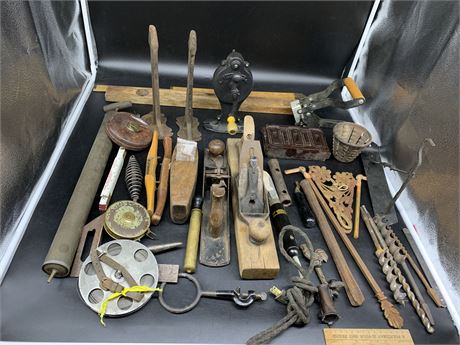 LOT OF VINTAGE WOODWORKING TOOLS ETC