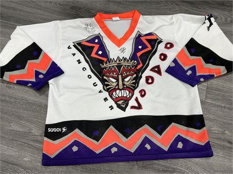 RARE SIGNED VANCOUVER VOODOO ROLLER HOCKEY JERSEY SIZE M