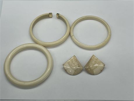 3 IVORY BRACELETS, ONE HAS 9CT ACCENTS & MAMMOTH IVORY 14K EARRINGS