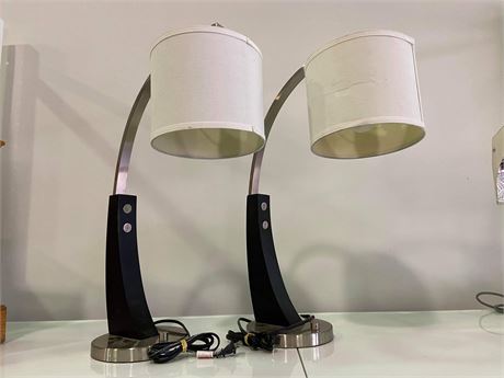 RETRO STYLE LAMPS (Minor marks on lamp shade)