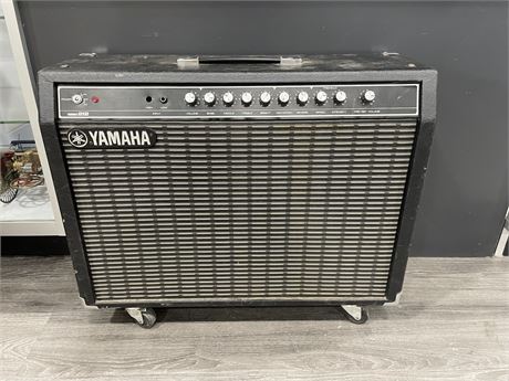 YAMAHA G100-212 AMP