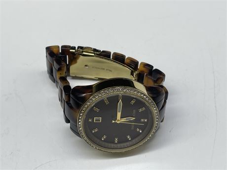 MICHEAL KORS QUALITY WATCH WITH EXTRA PARTS, ETC