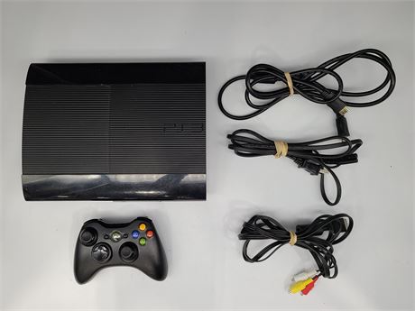 PS3 CONSOLE WITH CORDS / XBOX CONTROLLER