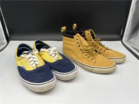 2 PAIRS OF MENS VANS SHOES - LIGHT USED - SIZE 10.5/10