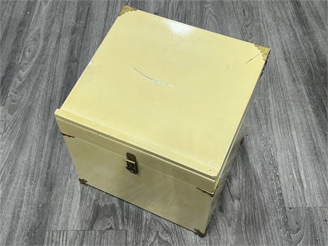 VINTAGE RECORD STORAGE BOX FOR 10” RECORDS OR 78RPM