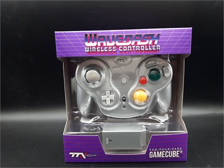 SEALED - WIRELESS CONTROLLER - GAMECUBE