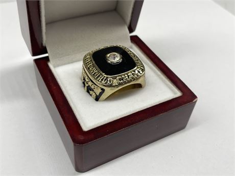 BOBBY ORR 1970 STANLEY CUP REPLICA RING BOSTON BRUINS