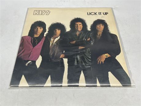 KISS - LICK IT UP - VG (Slightly scratched)