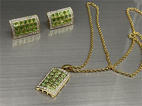 GOLD PLATED W/GREEN & WHITE RHINESTONES NECKLACE & EARRINGS SET BY BUTTLER