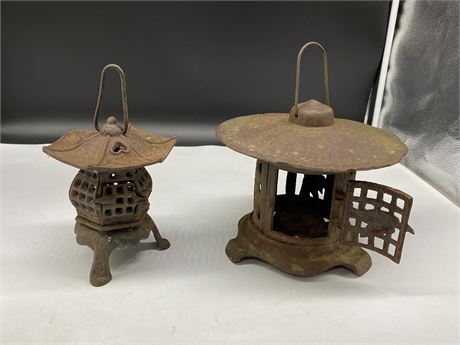 2 VINTAGE CAST IRON HANGING CANDLE HOLDERS