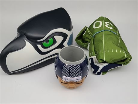 SEATTLE SEAHAWKS FOAM GAME HAT, TABLE COVER AND MUG