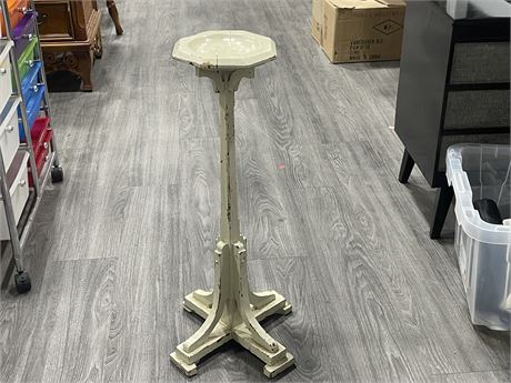 EARLY ASHTRAY STAND (28”)