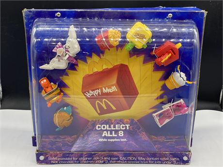VINTAGE MCDONALD’S CHANGEABLES STORE DISPLAY (17”X14”)