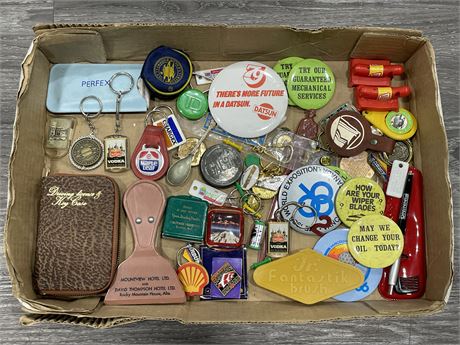 COLLECTABLE KEY RINGS, BADGES, PINS, ADVERTISING, ETC.