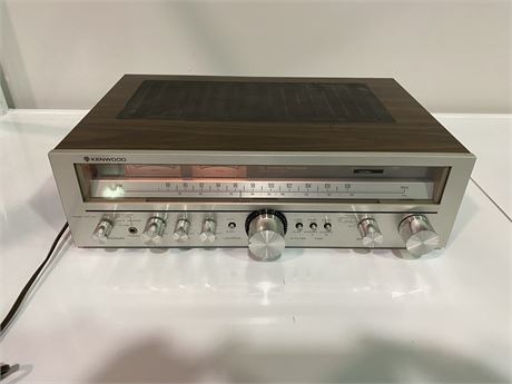 KENWOOD DC STEREO RECEIVER (Working)