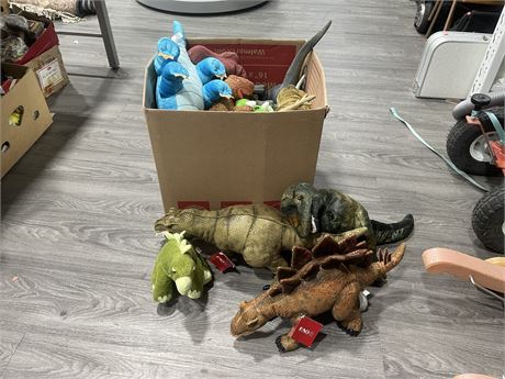 BOX OF MISC DINOSAUR PLUSHIES (SOME NEW WITH TAGS)