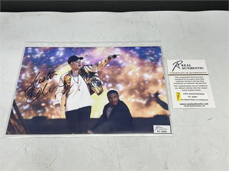 SIGNED JUSTIN BEIBER PHOTO W/COA (12”x7”)