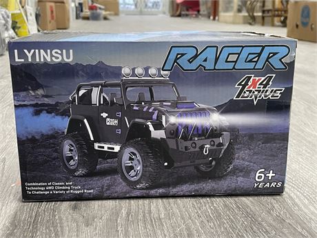 4X4 RACER JEEP CAR IN BOX