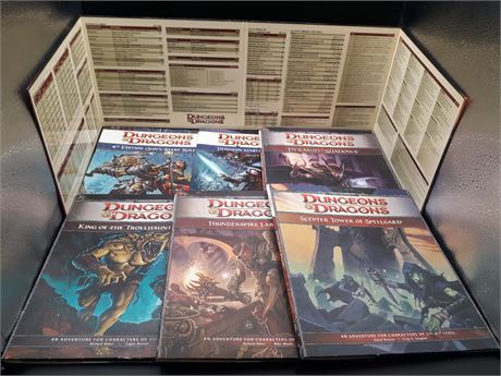COLLECTION OF DUNGEONS & DRAGONS BOOKS