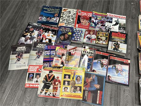 LOT OF VINTAGE NHL BOOKS / MAGAZINES