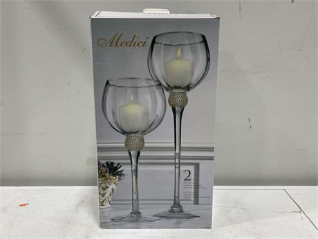 SET OF 2 MEDICI CANDLE HOLDERS W/SILVER ACCENTS