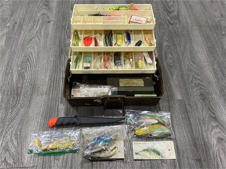 TACKLE BOX W/CONTENTS (14”X7”)