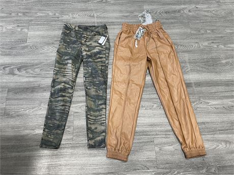 2 NEW GUESS WOMANS PANTS - SIZE XS - WITH TAGS