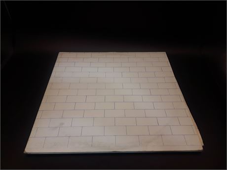 PINK FLOYD - THE WALL - 1ST PRESSING - VINYL - SLIGHTLY SCRATCHED