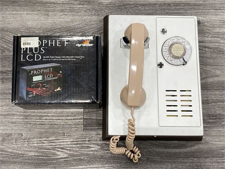 VINTAGE WALL PHONE & LCD CHARGER