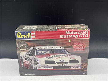 VINTAGE SEALED 1/25 SCALE MUSTANG GTO CAR MODEL