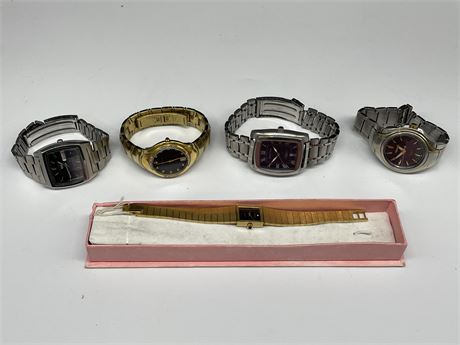 5 VINTAGE WATCHES — BULOUA, TISSOT (SOME IN NEED OF REPAIR)